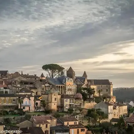 Casa de Férias Ostal De Marcillac Avec Piscine - Le Pigeonnier *