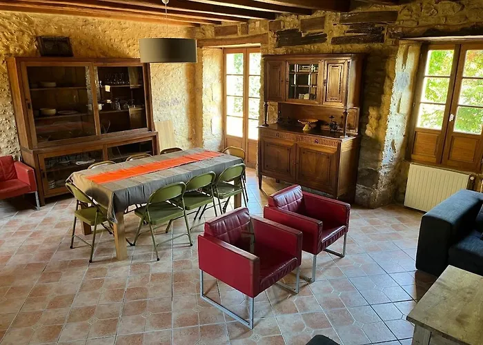 Ostal De Marcillac Avec Piscine - Le Pigeonnier 度假居 *