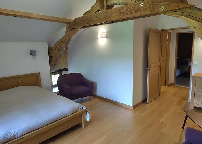 Ostal De Marcillac Avec Piscine - Le Pigeonnier 度假居 *