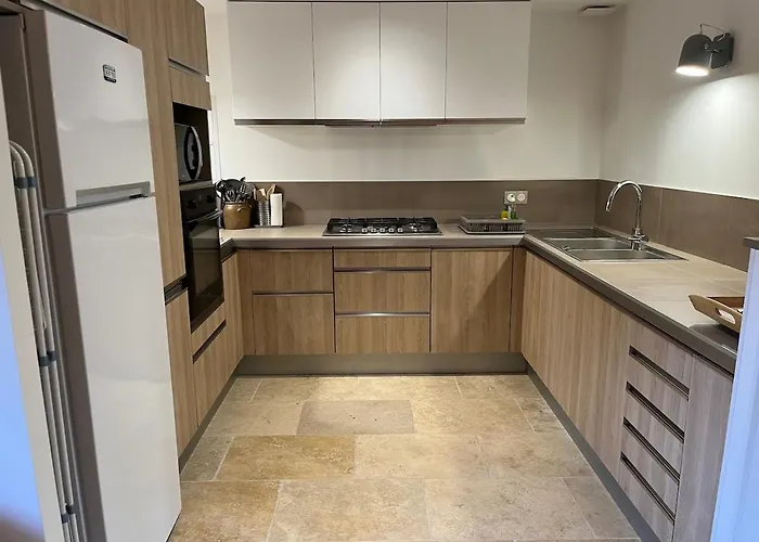 Ostal De Marcillac Avec Piscine - Le Pigeonnier